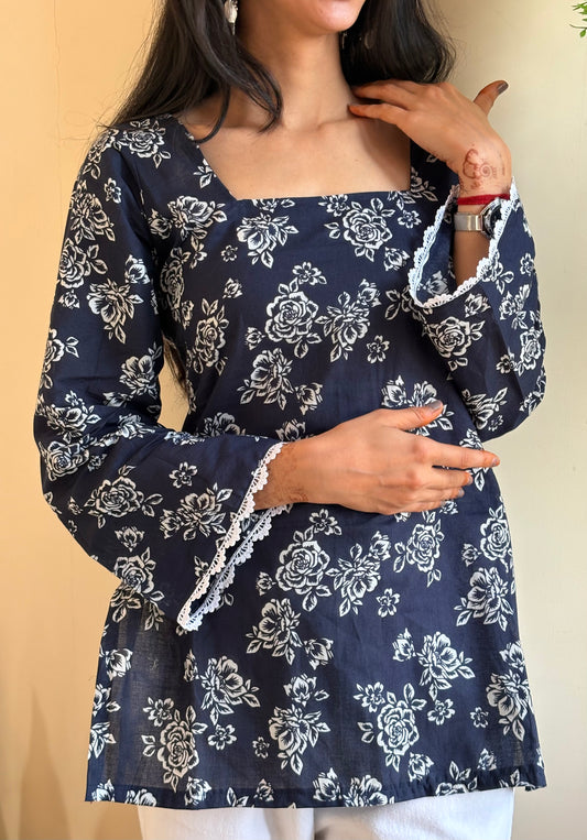Riva Bell Sleeves Kurti
