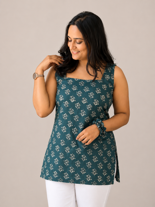 Riha Sleeveless kurti