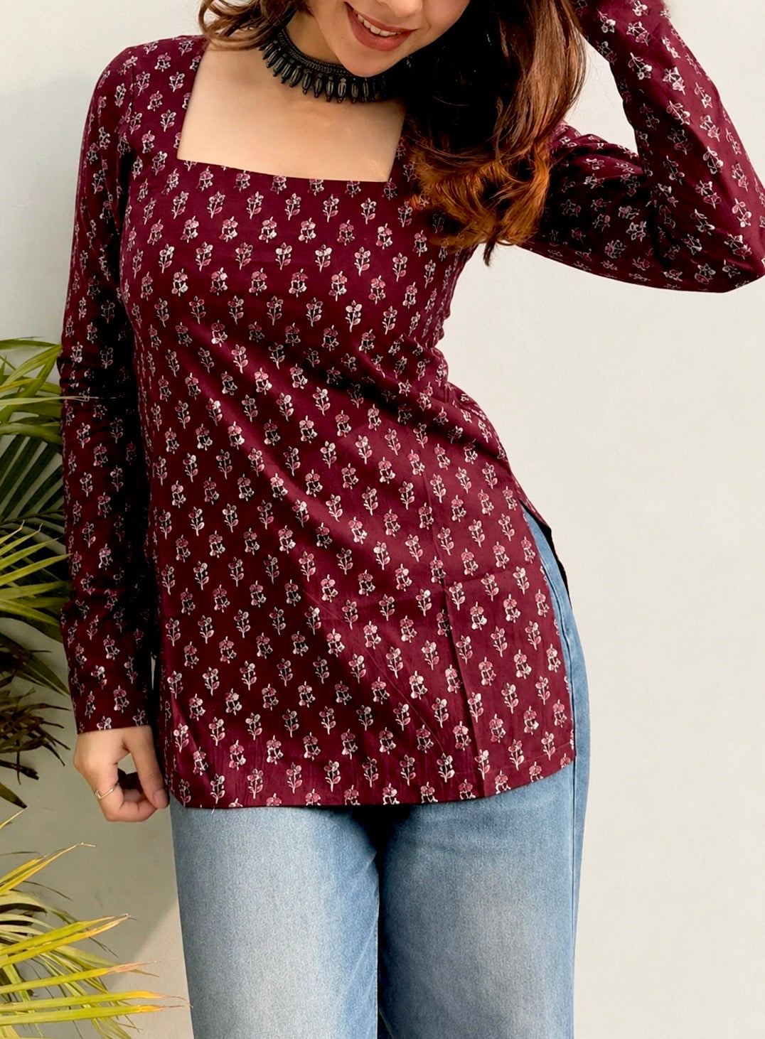 Manvi Straight Sleeves Kurti