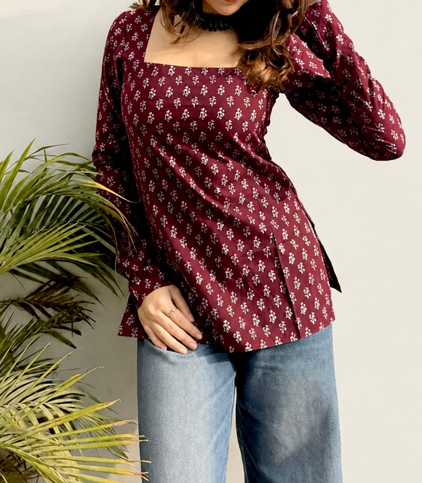 Manvi Straight Sleeves Kurti