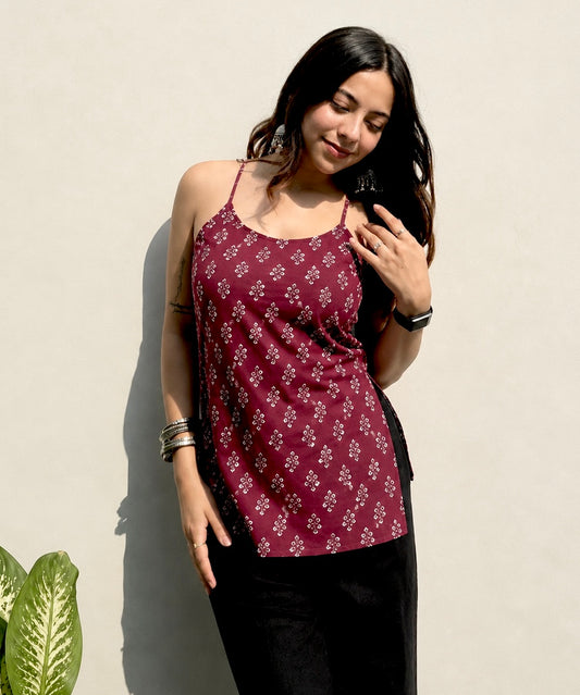Manvi Sleeveless kurti