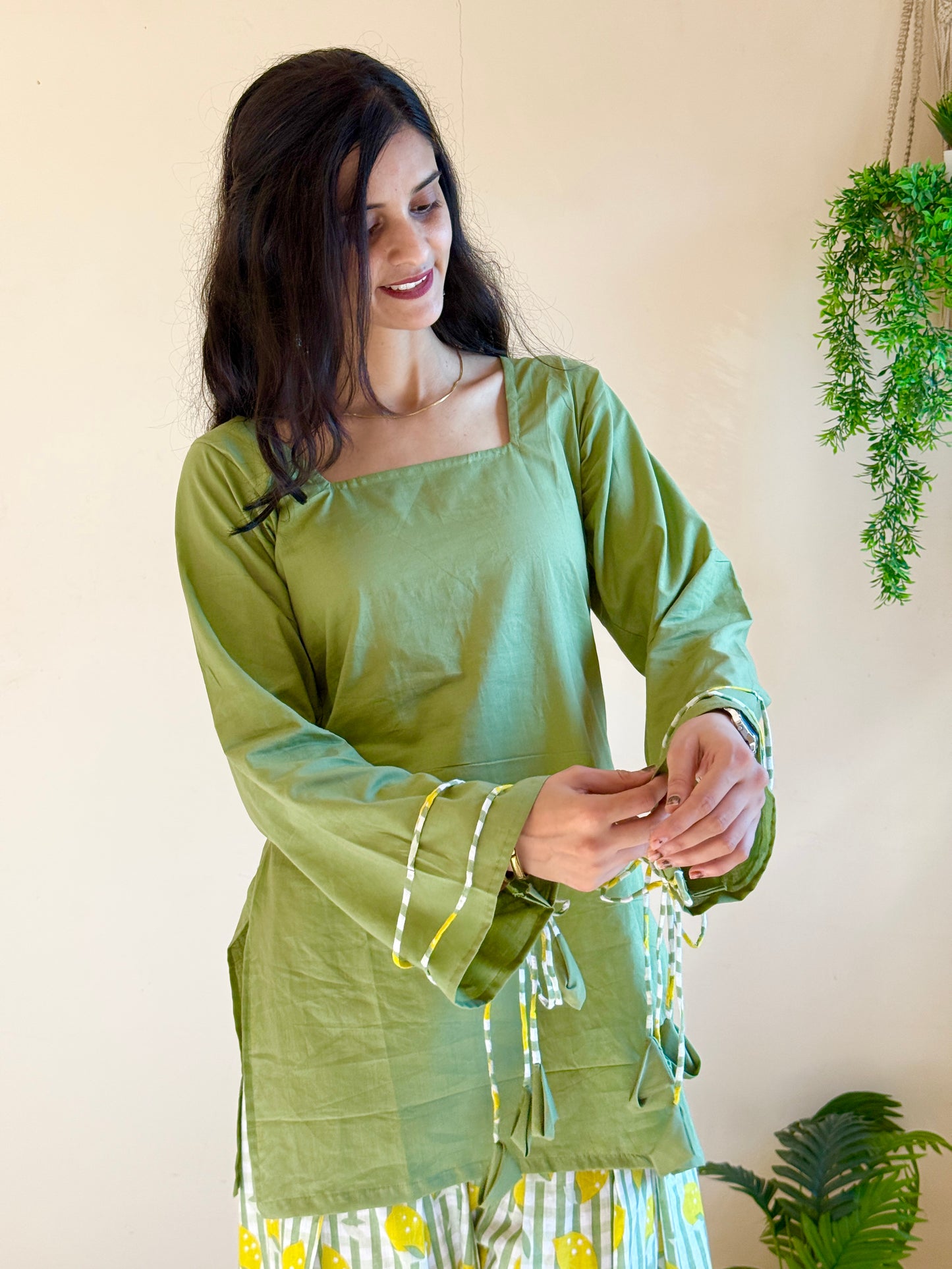 Roohi Farsi Salwar Set