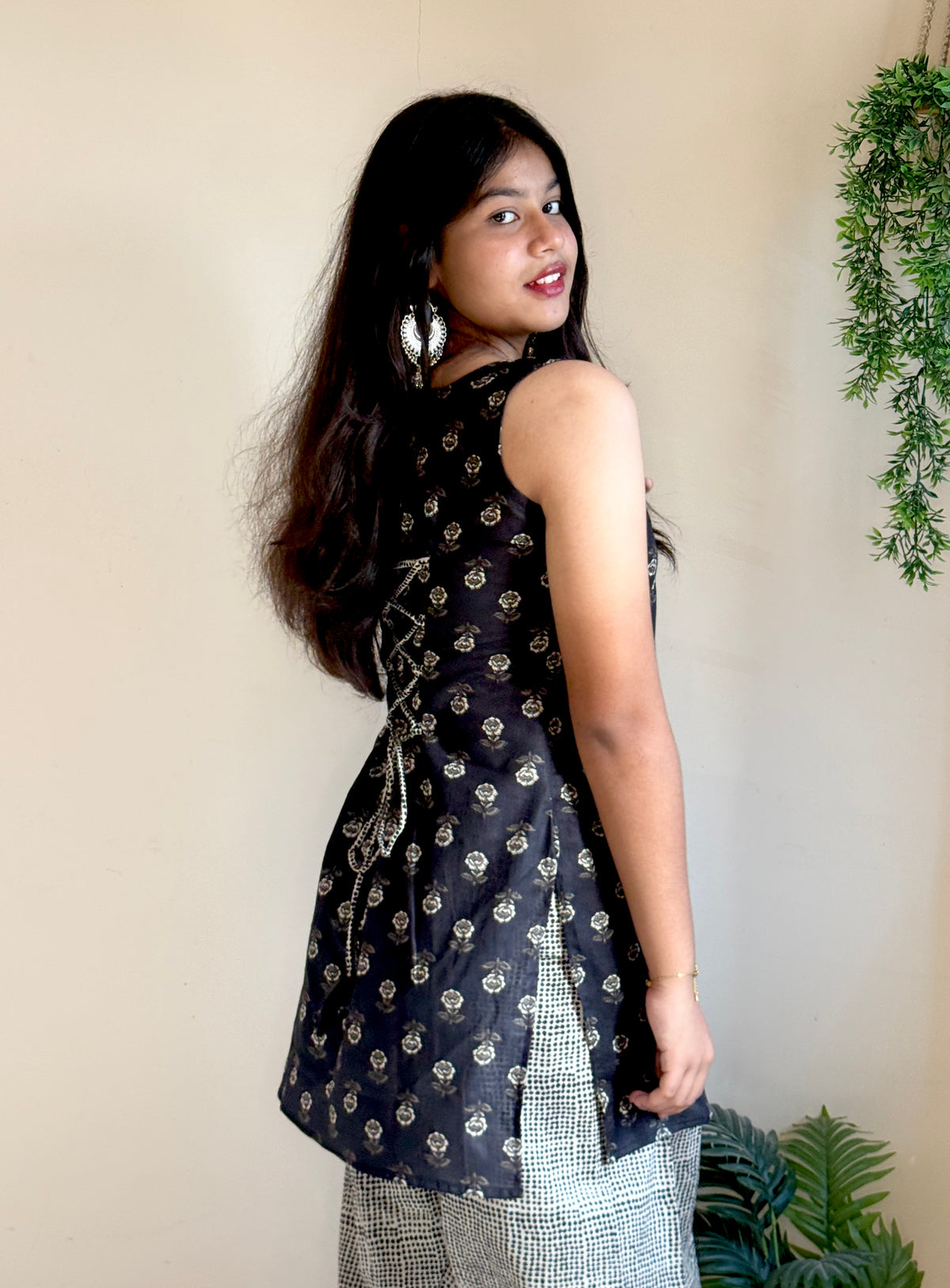 Kanak Farsi Salwar Set