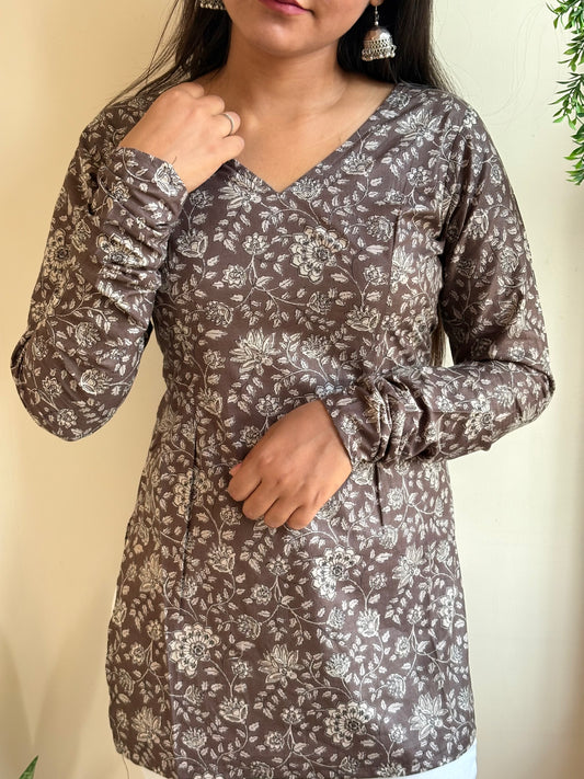 Saanjh Straight Sleeves Kurti