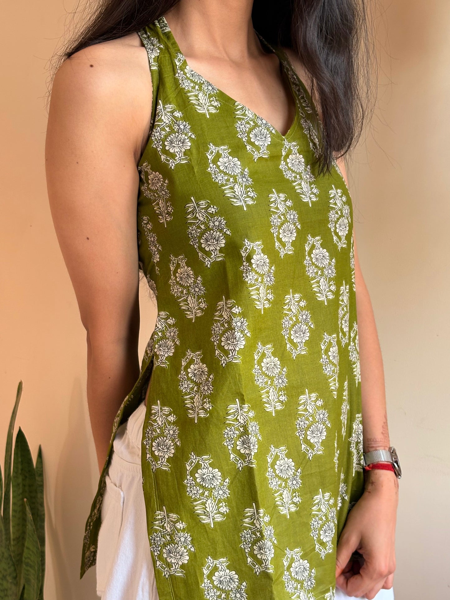 Roohi Halter Neck Kurti