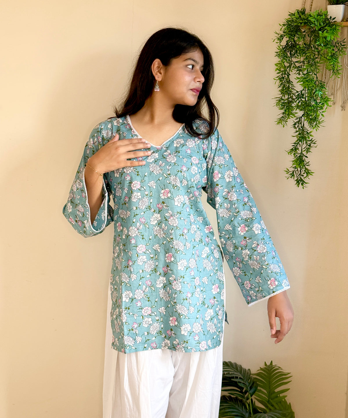 Geet Farsi Salwar Set