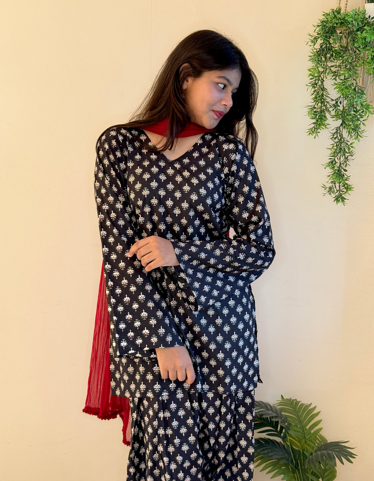 Nazar Farsi Salwar Set With Duppta